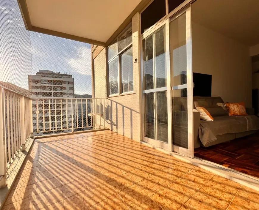 Vendo apartamento Grajaú coladinho Verdun